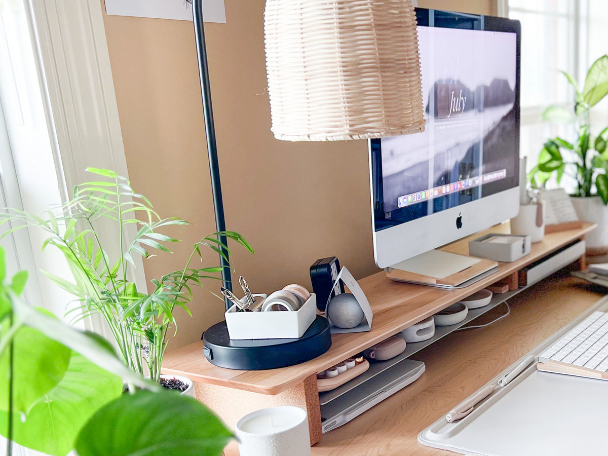 20+ Best Minimalist Desk Setups & Home Office Ideas